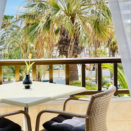 Parque Santiago, Playa De Americas With Parking *