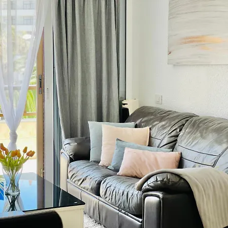 Parque Santiago, Playa De Americas With Parking Playa de las Américas