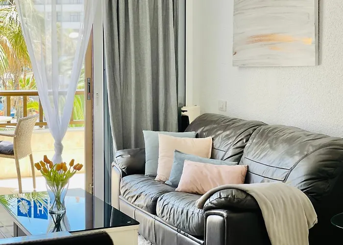 Parque Santiago, Playa De Americas With Parking Playa de las Américas