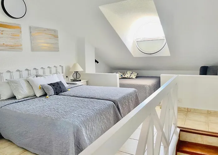 Parque Santiago, Playa De Americas With Parking *